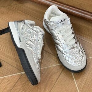CHANEL Metallic Silver Quilted Shoes